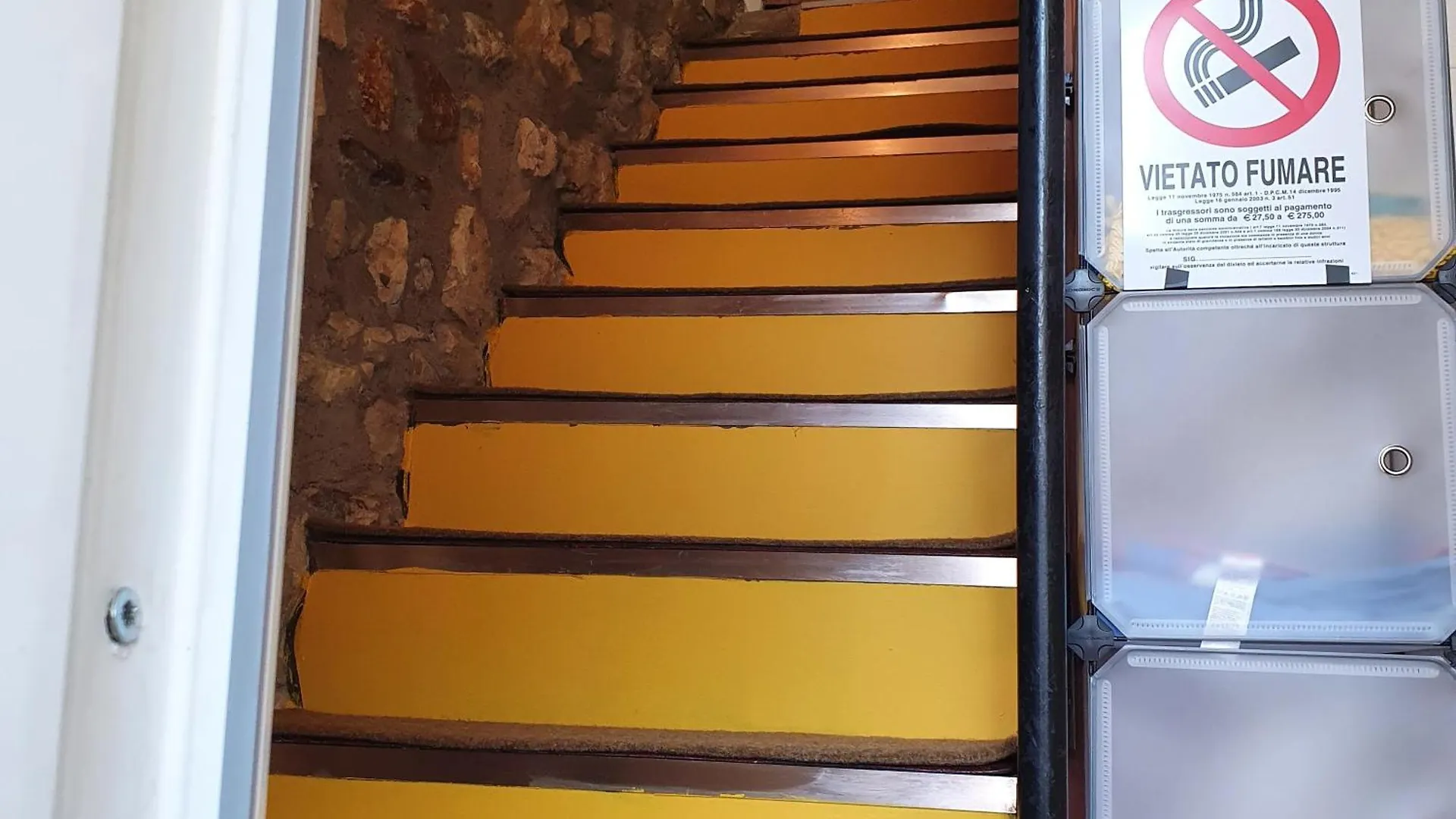 Dora Baltea Monolocale Primo Piano Mansarda Secondo Piano Vérone Italie
